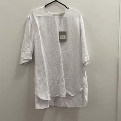 Lee Mathews Womens  Size 5 Short Sleeve Top White 