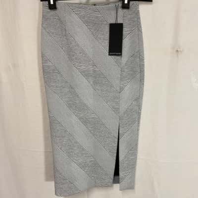 Portmans Womens  Size 6 Pencil Skirt 