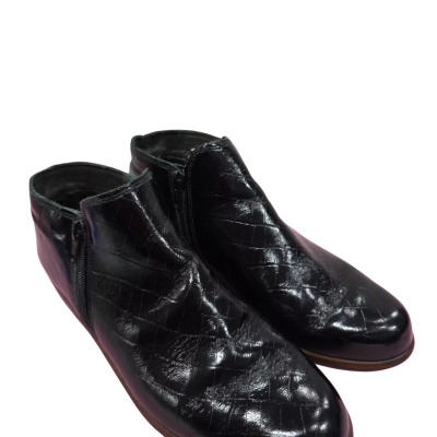  NAOT Helm CROC Leather Womens  Size 40 ANKLE Boots Black  