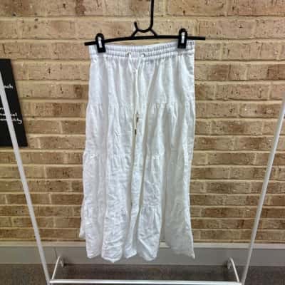 Country Road Womens white linen skirt   Size 6 
