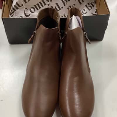 Hush Puppies Womens  Size 40 Brown ankle boots SH