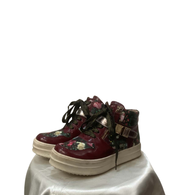  Womens Genkek Size M Sneakers Floral / Gold / Maroon 