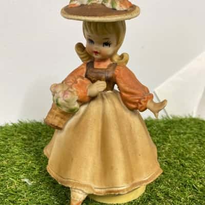 Vintage mid-century ceramic figurine musical