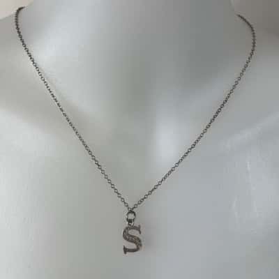Sterling Silver (925) Letter “S” Pendant Necklace (2.9 gms)