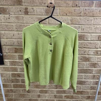 Old Navy Womens  lime green jumper Size M 