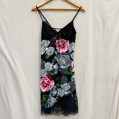 PETER ALEXANDER Black Floral Night Gown Size S