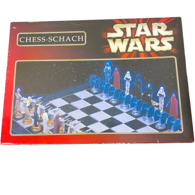 Vintage 1999 Star Wars Collectors 3D Chess Set
