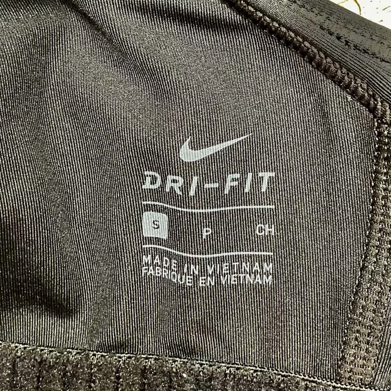 NIKE Dri Fit Size S Black Crop sports Top(s)