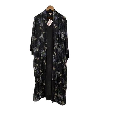 Queen of Everything Womens  Size 14 / 3 dressing gown Black  / Floral 