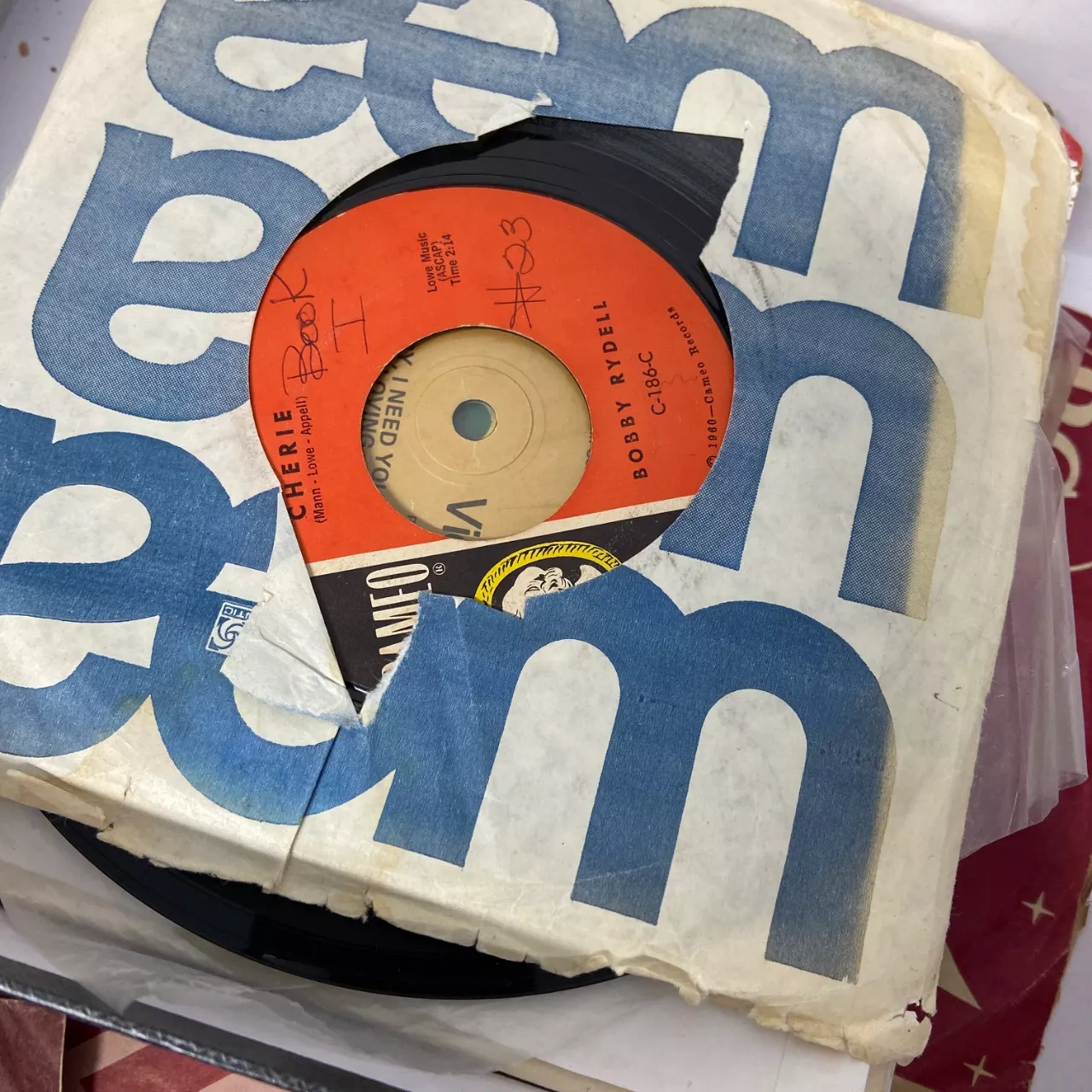 Collection of 40 x 45RPM vinyls in varying condition (s) - Used Good ...