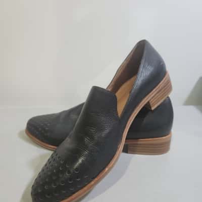 Ladies Sandler Size 8 Slip-on Shoes BNWT