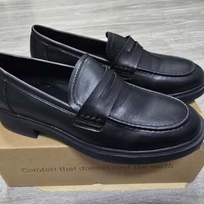 Zeroe Womens  Size 10 Loafers Black  