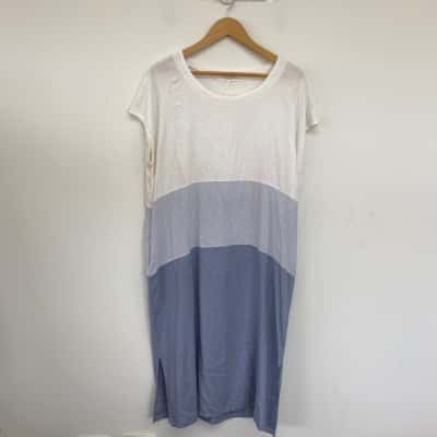  Calli & Co White Blue SLeeveless Midi Dress  Size L / XL