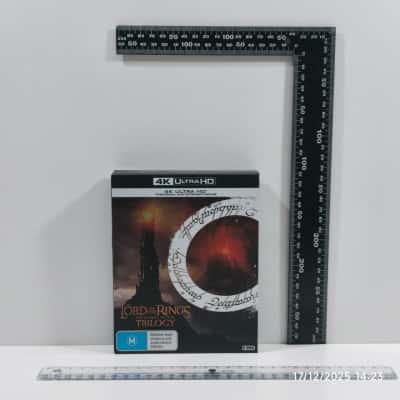 LOTR Trilogy 9 Disc Set Bluray PreOwned 