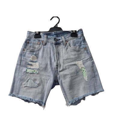 Levis Women's Size M 501 Shorts in Blue 