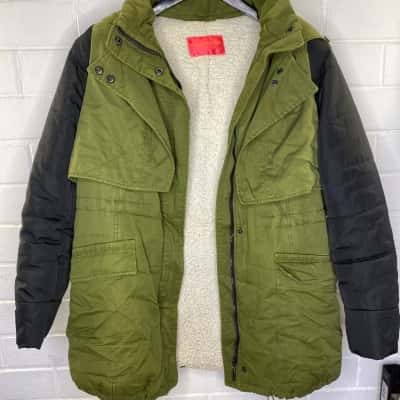 PT: NewYork Womens  Size L Fleece Jacket Beige / Khaki 