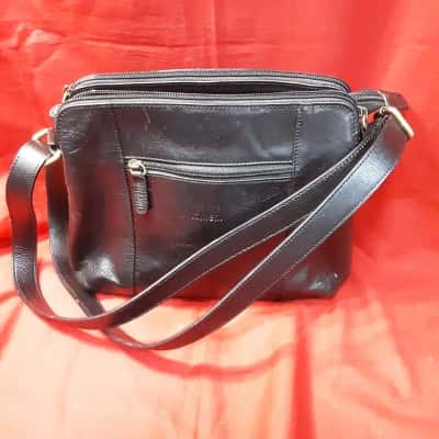  Women's Black  Mellini gloss leather shoulder bag