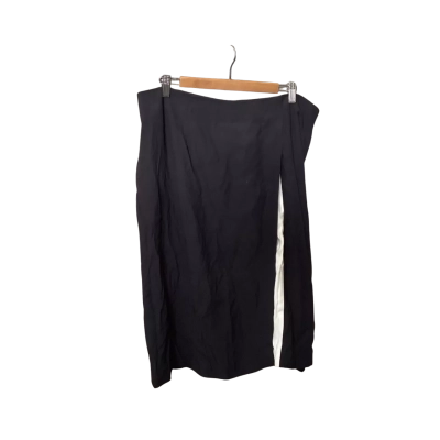 David Lawrence Womens  Size 16 Pleated Skirt Black  / White 
