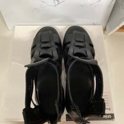 KITX Womens  Size 41 Sandals Black  