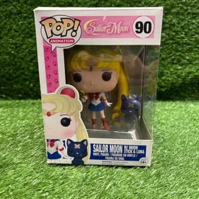 Funko Pop Sailor Moon With Moon Stick And Luna #90 Hot Topic