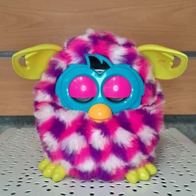 Hasbro Furby Boom 2012 Pink Purple White Cubes