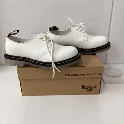 NEW - Dr Martens Womens ice white smooth 3 hole dots shoes 