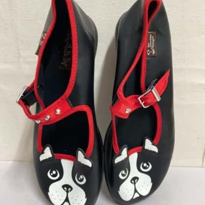 Chocolitas Womens  Size 37 Black  