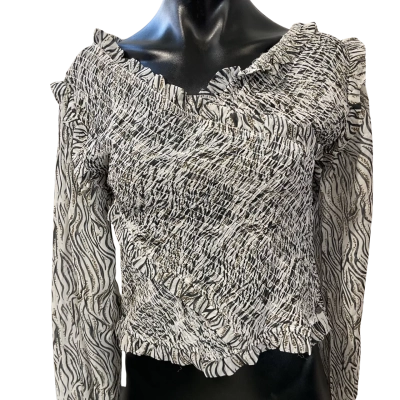 One tea spoon   Size L Blouse 