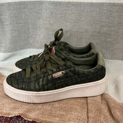 Puma Womens  Size 6 Sneakers Camouflage / Green 