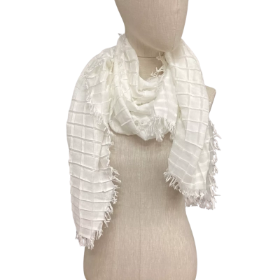  Marc Cain Fringed Scarf With Textured Fabric White 