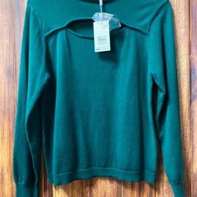 Estelle  Size 16 Green jumper new 