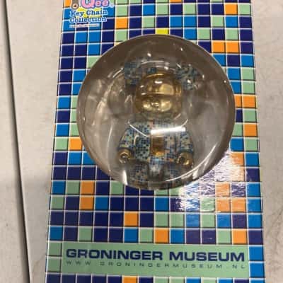 Groningen museum Qee bear keychain, turquoise