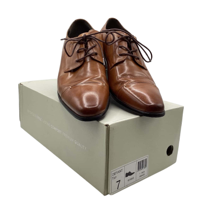 Airflex Mens Size 7 Defiant Tan leather dress shoes