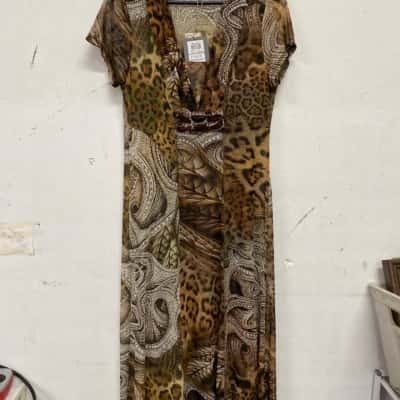  Womens  Size 14 Short Sleeve Dress  Animal print 