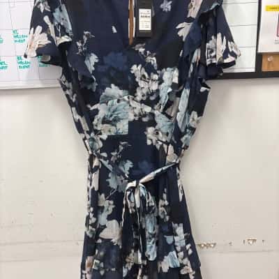 City Chic Womens  Size M Babydoll Dress Floral 