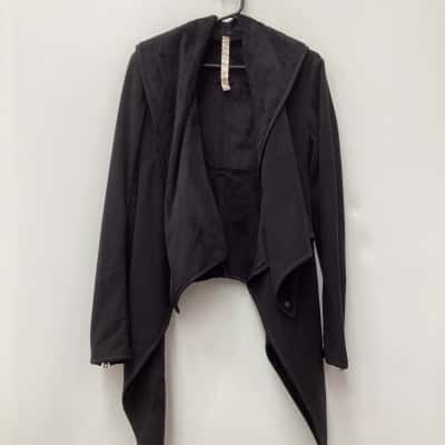 Lululemon Womens Open Jacket Black  size 10 