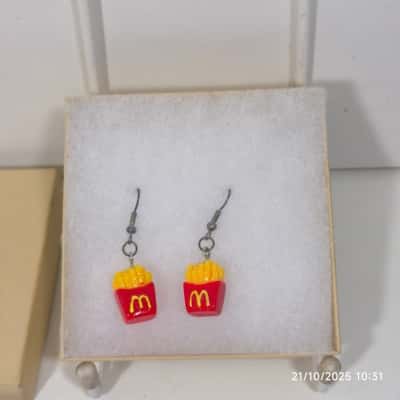 Maccas Chips, The Earrings Edition 