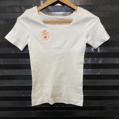  Shapermint Essentials Short Sleeve Shaping T-shirt  Size M 