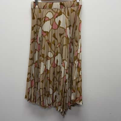 Seed Womens  Size 6 Pleated Skirt 