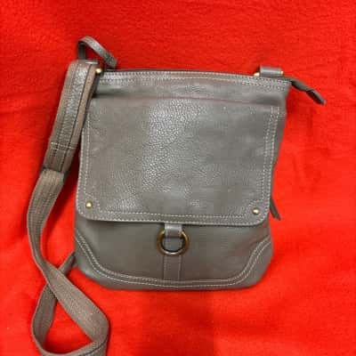 Colorado Women's Cross Body Bag with Extra Front Pocket & Extra Zip Pocket at the Back