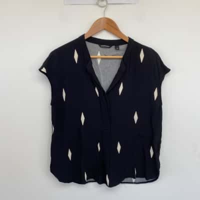 Country Road Black Short SLeeve Blouse Top  Size S 