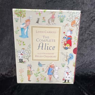 The Complete Alice. Lewis Carroll