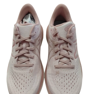 New Balance Kids  Size 5 Shoes Pink  / White 