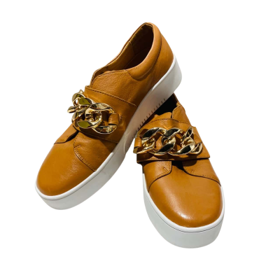 Django & Juliette  Womens  Size 37 Velcro Shoes