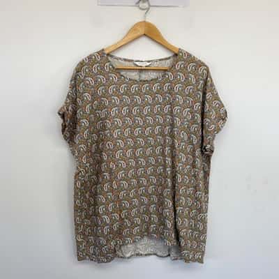 Capture Colourful Pattern Short Sleeve Top  Size 16 