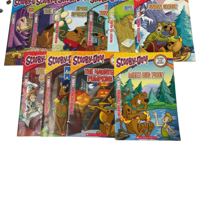 Scholastic Scooby-Doo Book Collection
