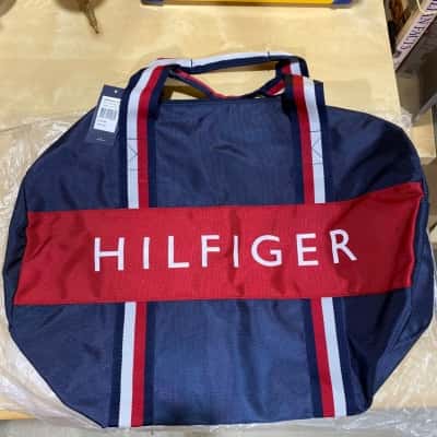 Tommy Hilfiger Unisex  Blue Duffle Bag RRP$120