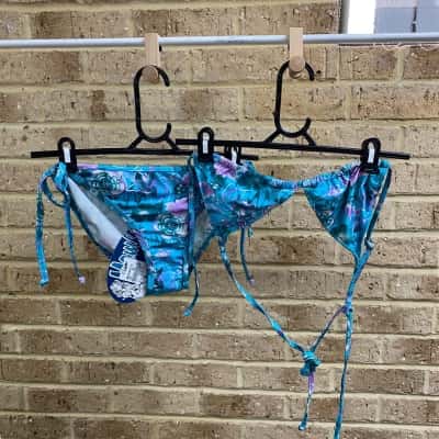 Mambo Womens blue floral set Size 14 