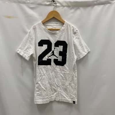 Jordan Kids Tee Size 10 / 12 / M White 
