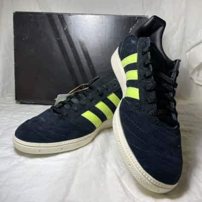 ADIDAS Size 9 Sneakers Black  / Green 